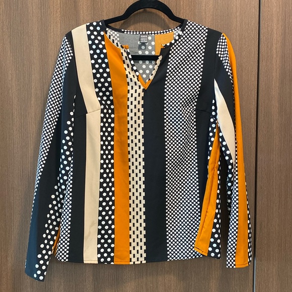 NWOT SHEIN Multicolored Geo Print Notched Neckline Blousr - Picture 6 of 13